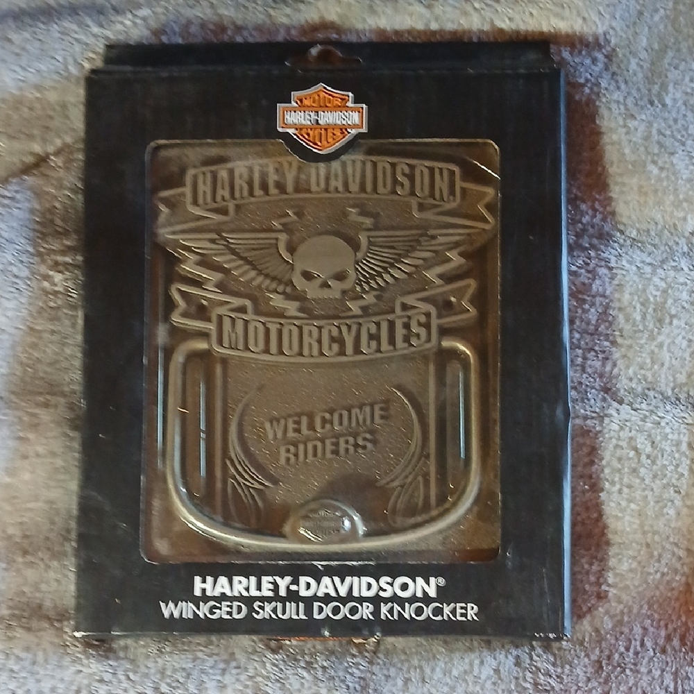NWT Harley-Davidson Metallic Silver Winged Skull Door Knocker